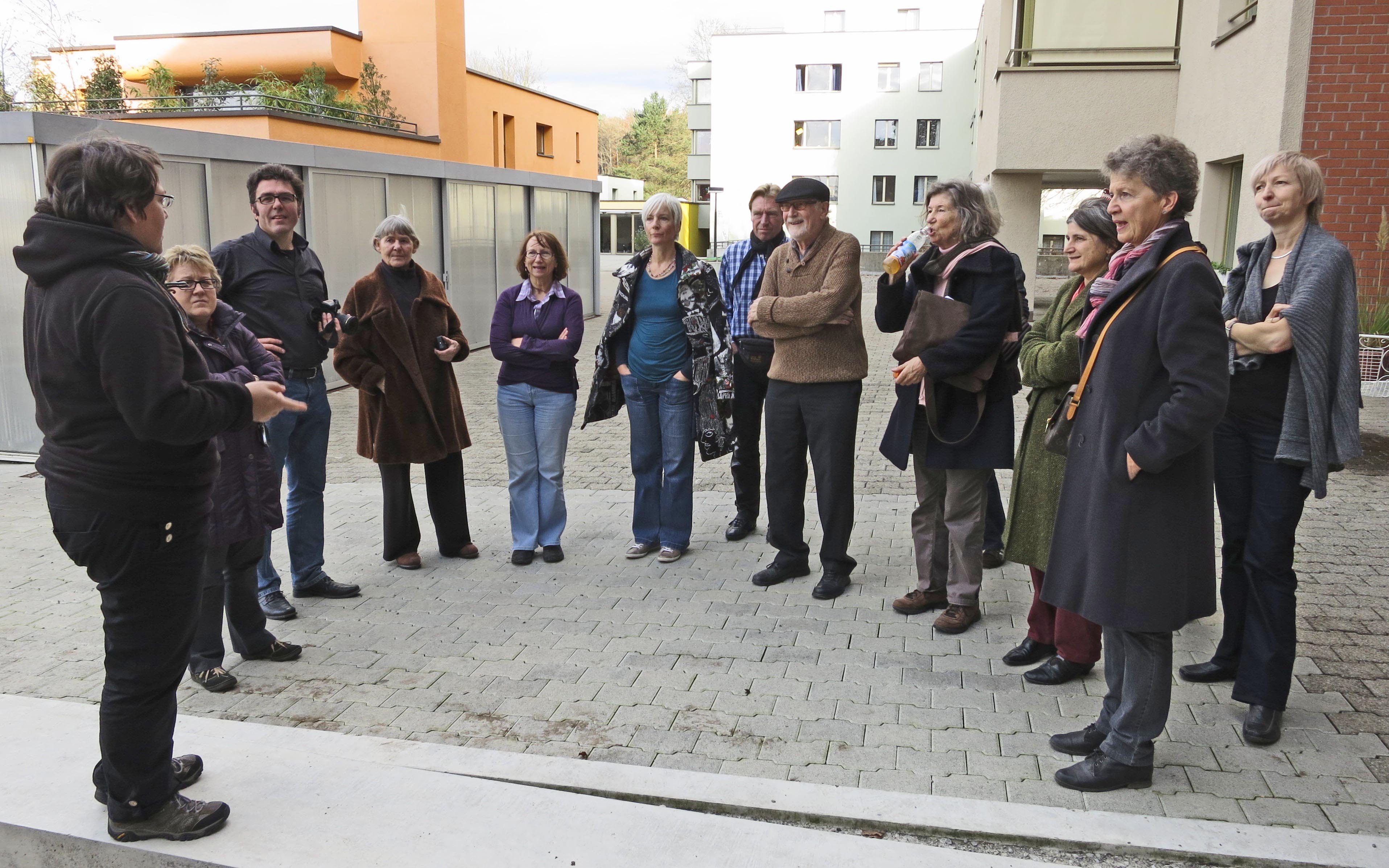  Wagnis ART zu Besuch in der Siedlung Heizenholz